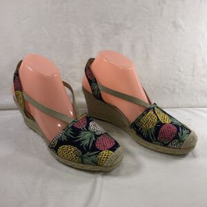 Anne Klein Wedge Espadrille Pineapple Closed Toe Sandal Shoes Sz 8 1/2 AK193042